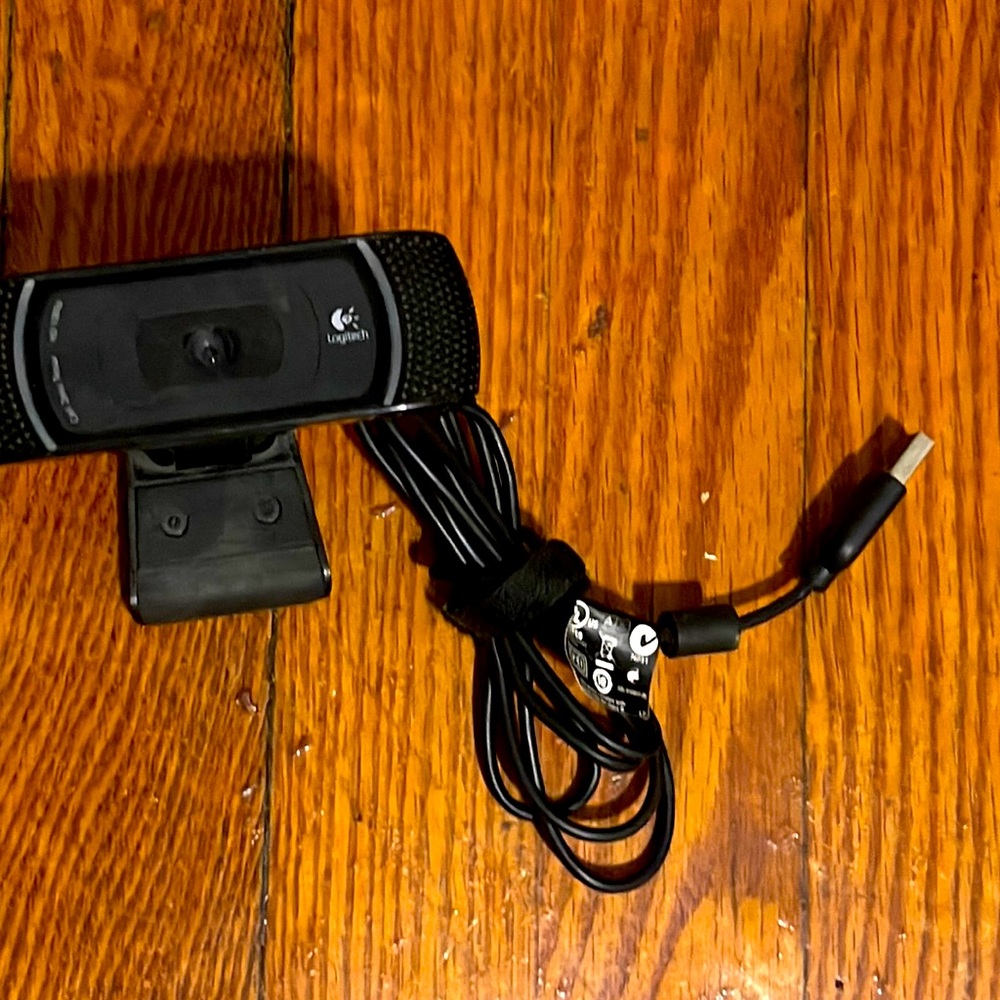 Logitech V-0017 Carl Zeiss Tessar HD camera Used